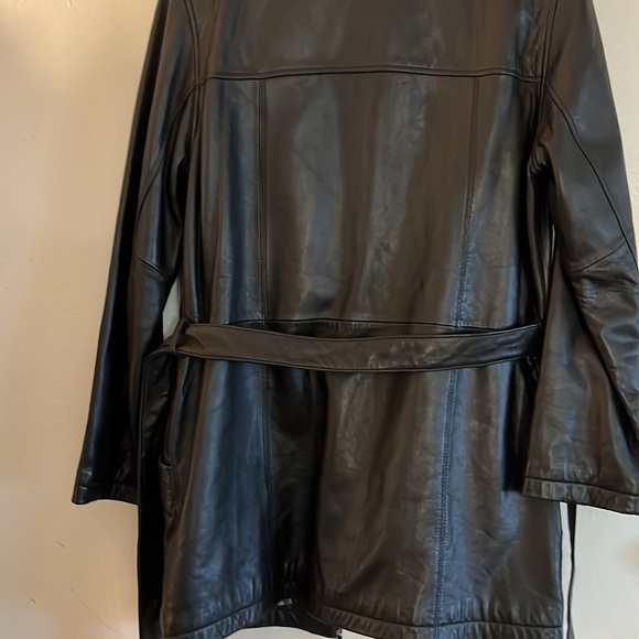 Genuine Leather Coat - Picture 9 of 10